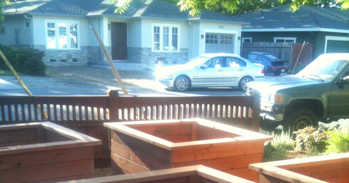 How to construct raised garden beds using redwood Root proof raised