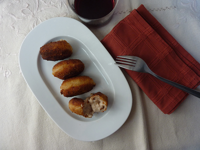 Charo y su Cocina CROQUETAS DE COCIDO (THERMOMIX Y TRADICIONAL)