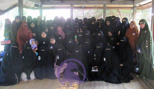 WIB, Cadar, Wanita, Muslimah, Indonesia, Niqabis, Niqab, Komunitas
