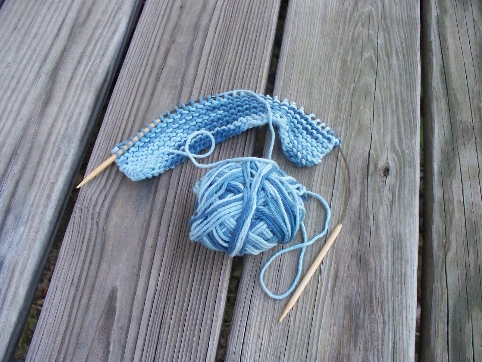 Graves Gap Knitting Circle the Knitting Needles! Blankets for Birmingham!