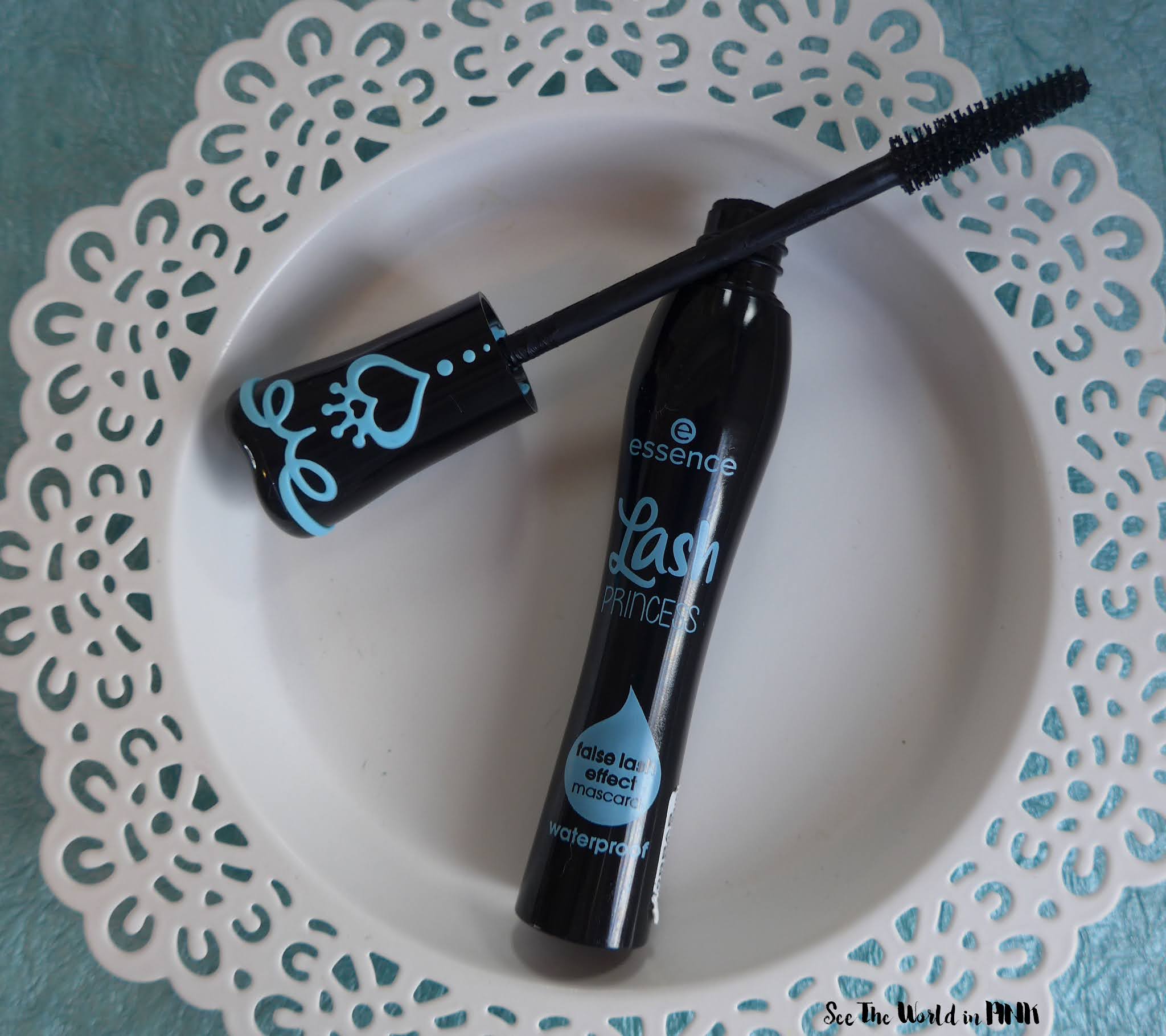 Essence Cosmetics Lash Princess False Lash Effect Mascara vs. False