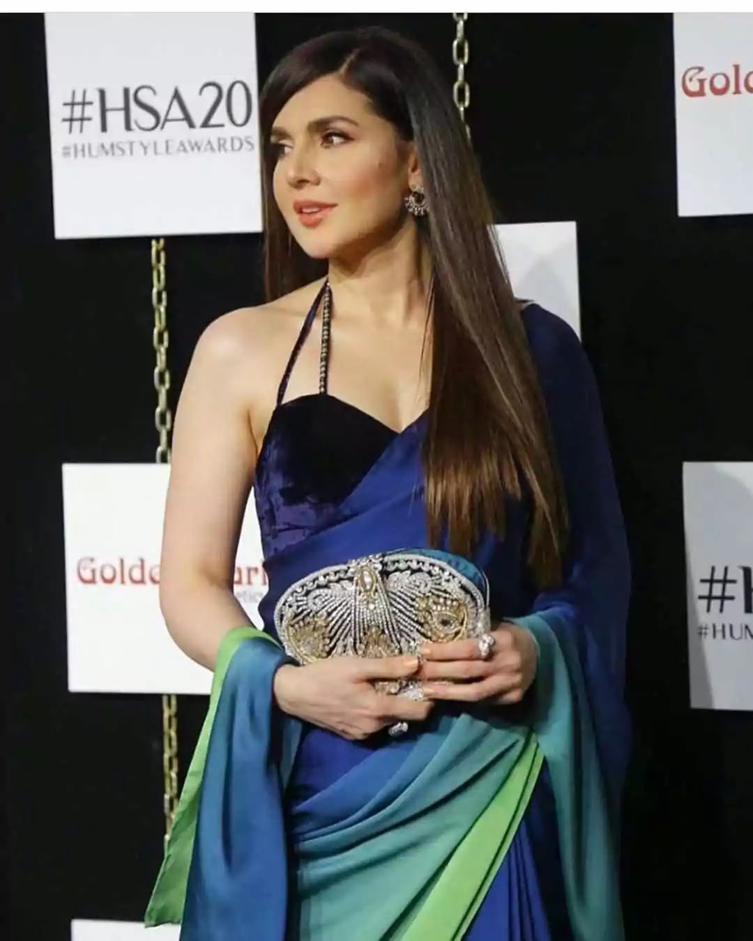 Mahnoor Baloch Looking Absolutely Gorgeous In Green Saree