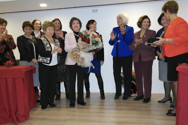 Türkiyenin İlk Kadın Orkestra Şefine Yılın Cumhuriyet Kadını Ödülü 