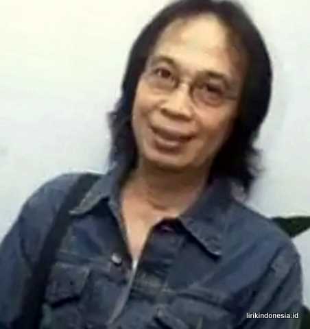 Lirik Lagu Damai Bersamamu : Lirik Lagu Chrisye - Damai Bersamamu