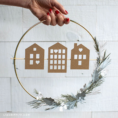 diy house christmas wreath