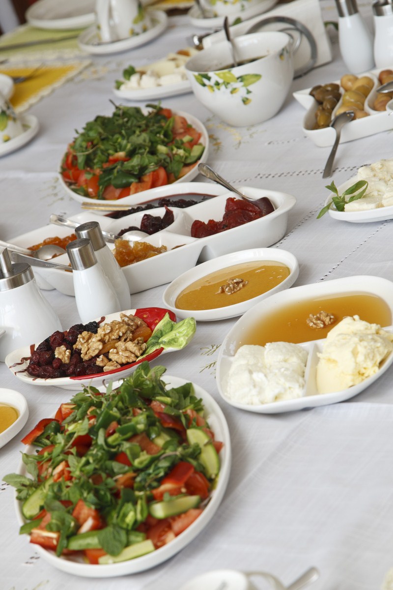 bi party house Ev tadında serpme kahvaltı sofralarımız