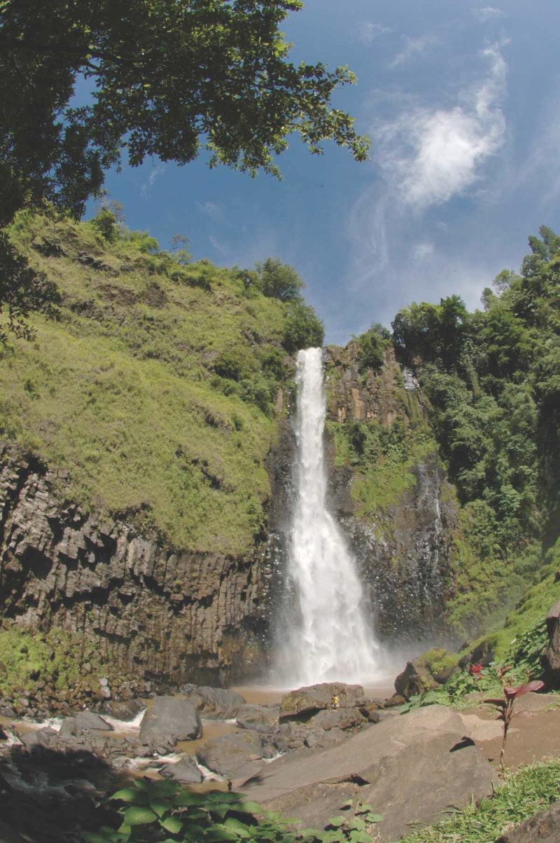 Lokasi Hunting Foto Landscape di Gowa air terjun Ta Kapala Lokasi Hunting Foto Landscape di Gowa air terjun Takapala Malino