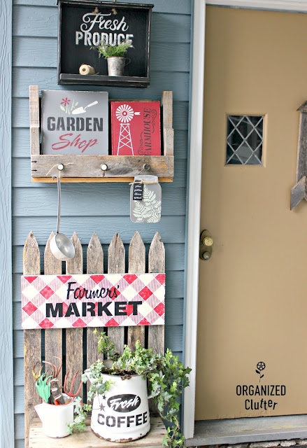 Decorating the Summer Covered Patio 2019 #stenciling #oldsignstencils #outdoordecor #rusticgarden #gardensign #upcycle #repurpose