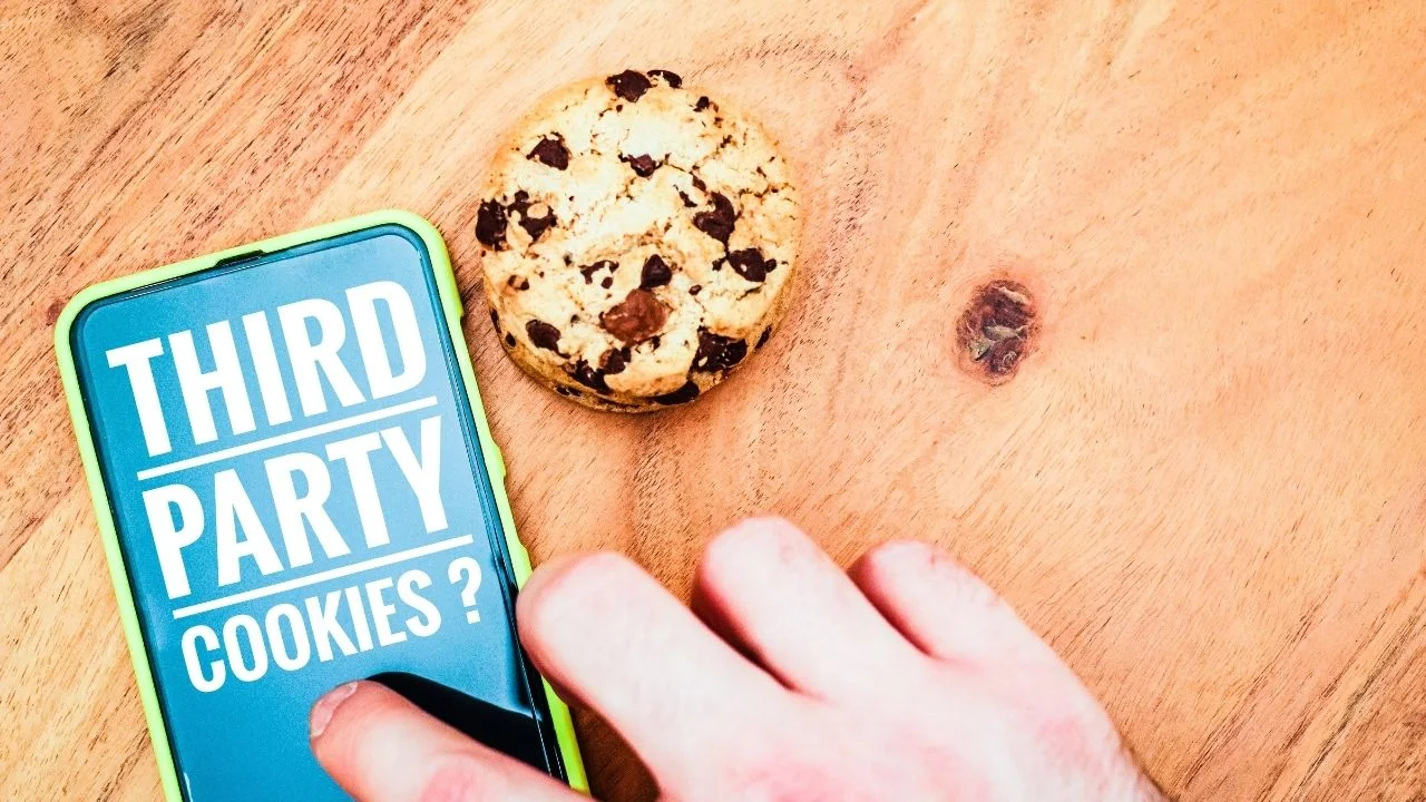 Accept cookies with a tablet to illustrate cookie banners for websites cookies.