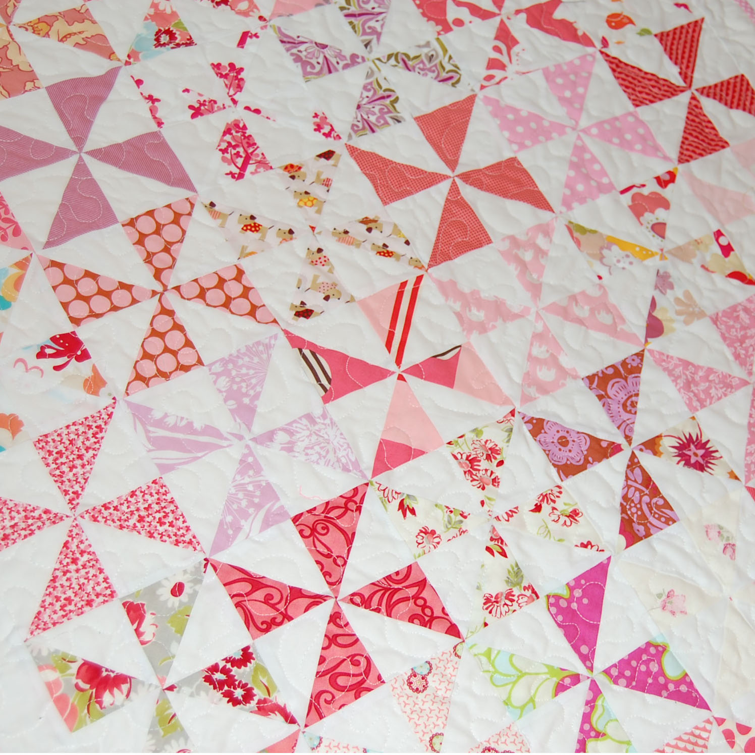 BLONDE DESIGN Finished Candy Floss Pinwheels Quilt!!