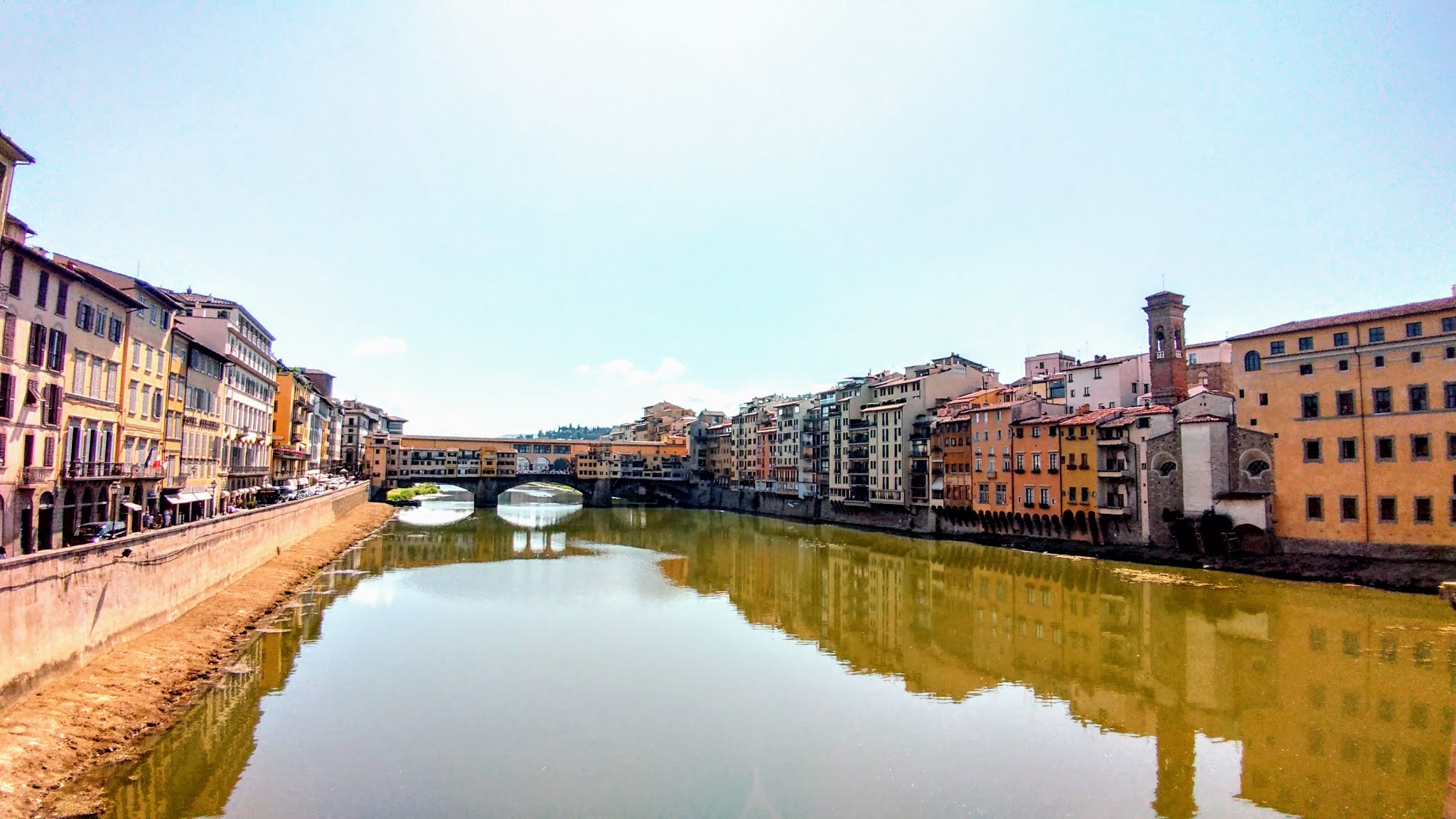 Estavas dentro e eu Te buscava fora