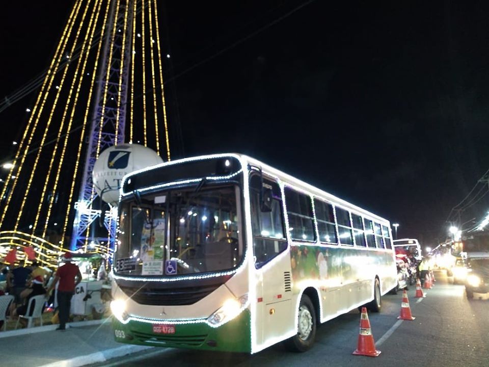 Empresas urbanas enfeitam ônibus para o Natal em Natal 16 75158896 492790334660434 5594962838897557504 o