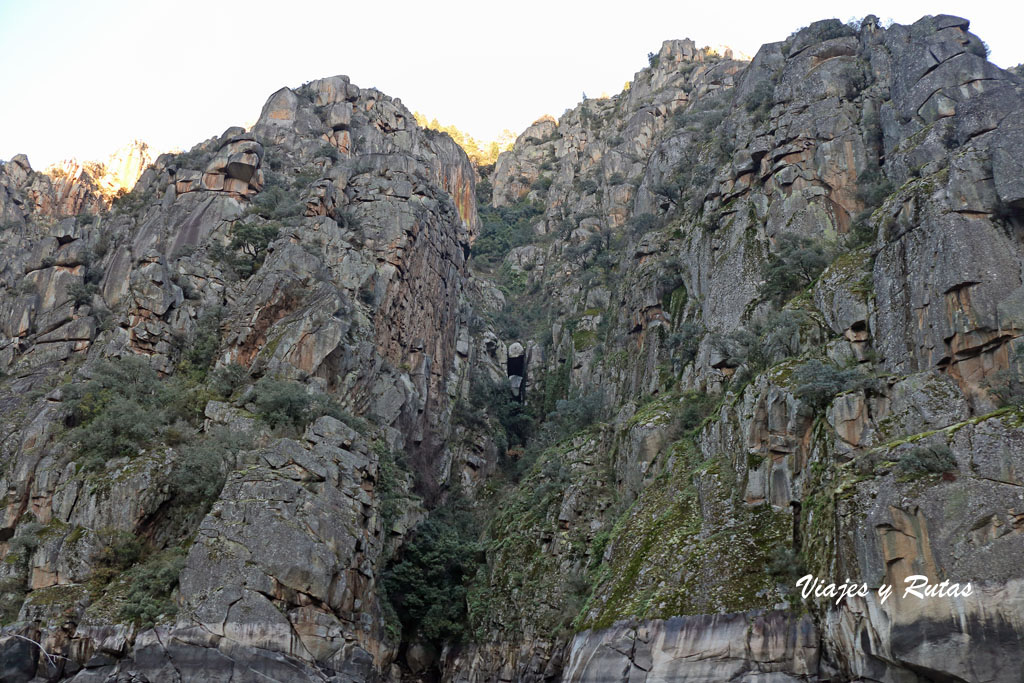 Rocas graníticas del Cañón del Sil