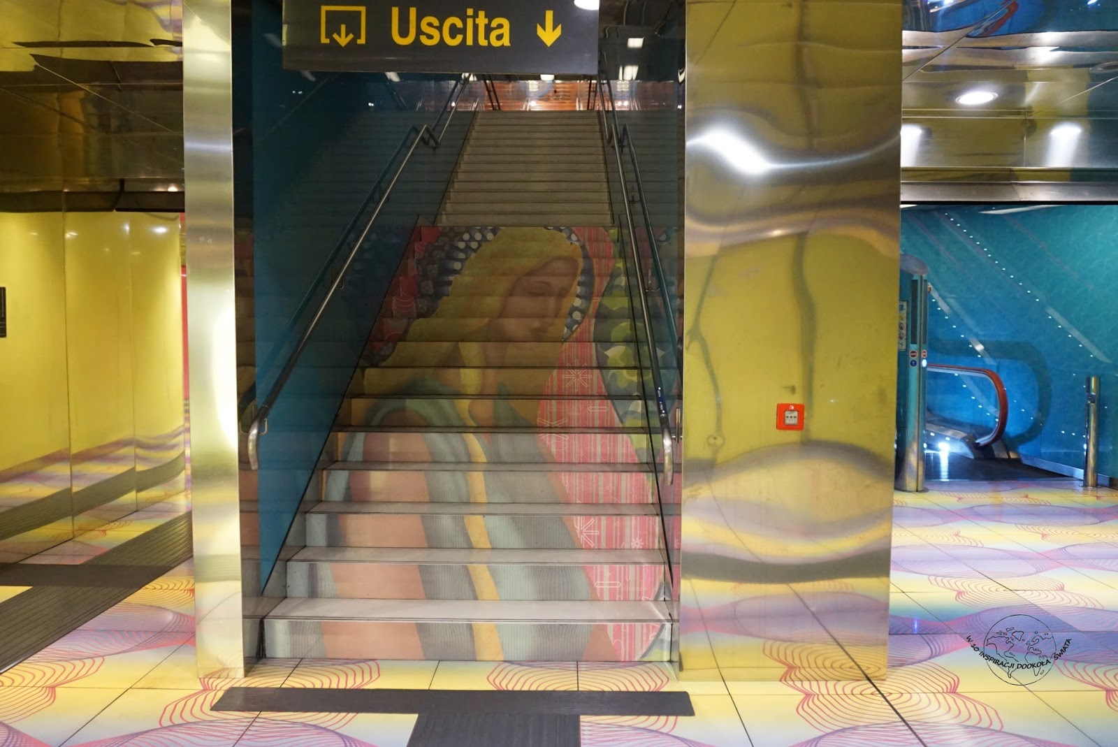 Metro w Neapolu, stacja Universita