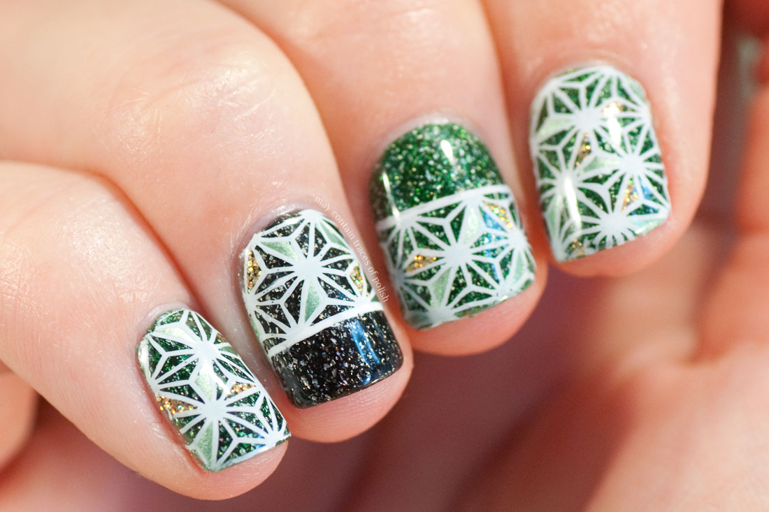 Star Nail Art - MoYou Suki 04 green and black holographic manicure