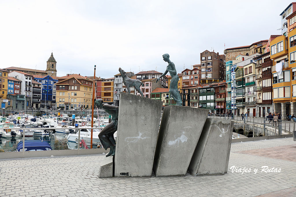 Puerto de Bermeo, escultura