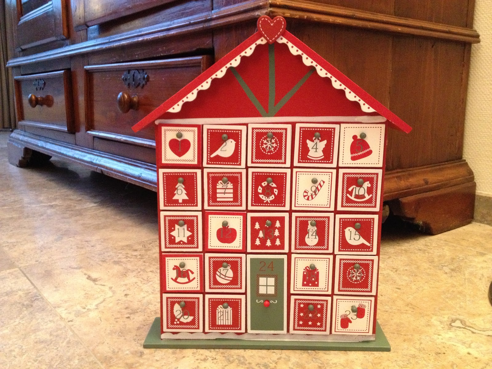 Catie McCartney's Blog Christmas decoration Advent Calendar