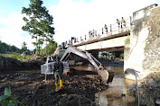 Antisipasi Kerusakan Makin Parah, Satgas Zeni TNI AD Perbaiki Dua Jembatan di Madapangga.