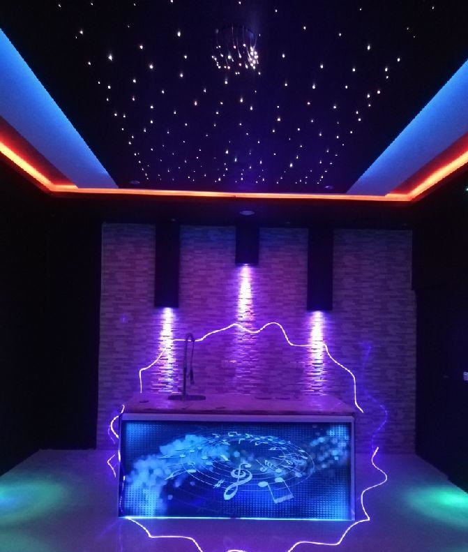 مصمم الياف روز ولوحات مضيئة بالرياض 0536936891 تركيب الياف ضوئية اسقف و