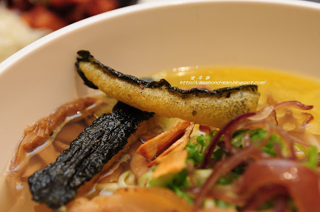 膨満感、ガスなど、乳糖不耐症を示す兆候