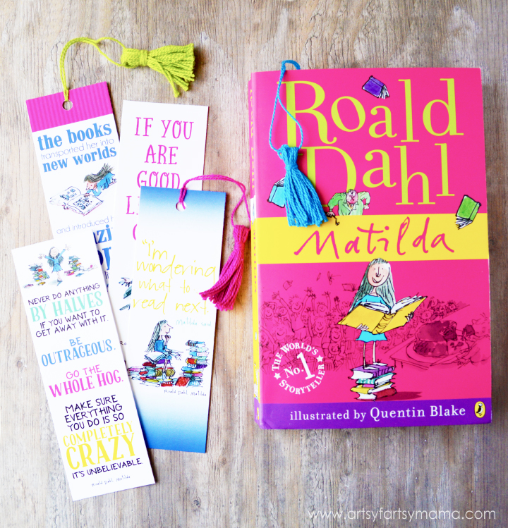 Free Printable Roald Dahl Bookmarks and DIY Mini Tassel Tutorial at artsyfartsymama.com