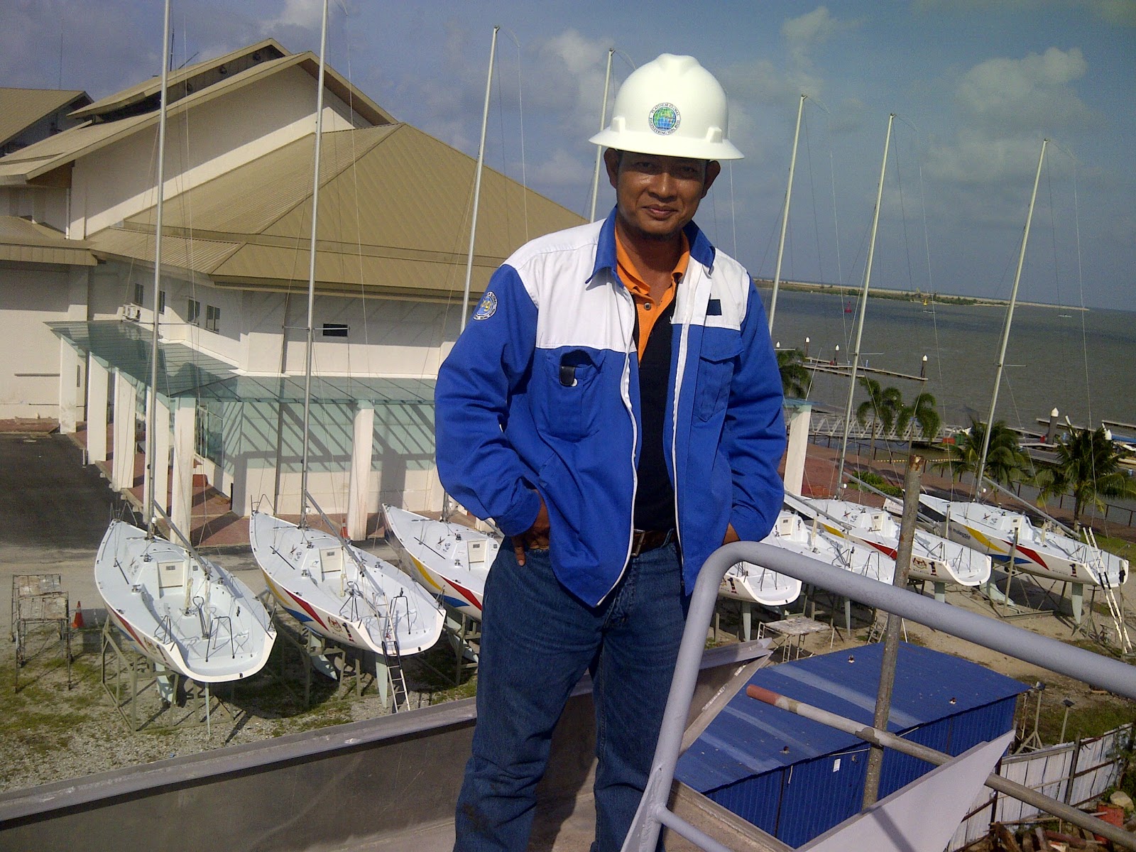 Explorer globe engineer. Engineering professional Practice. MECIP.