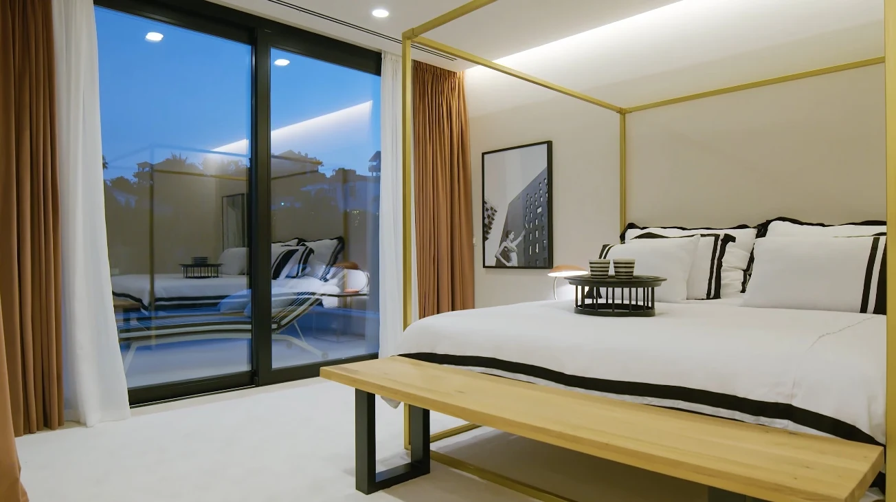 27 Photos vs. Luxury Contemporary Villa In Marbella Golf Valley vs. Interior Design Tour