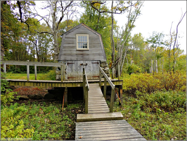 The Old Manse Boathouse The Old Manse Boathouse
