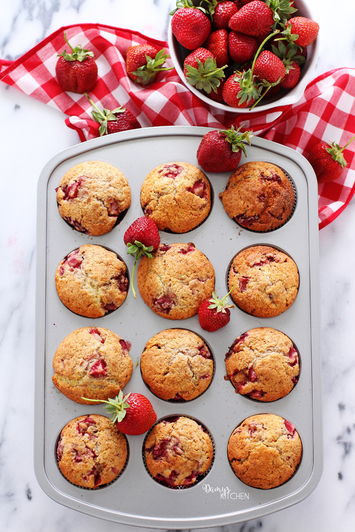 ÇİLEKLİ PAMUK MUFFIN Damy's Kitchen