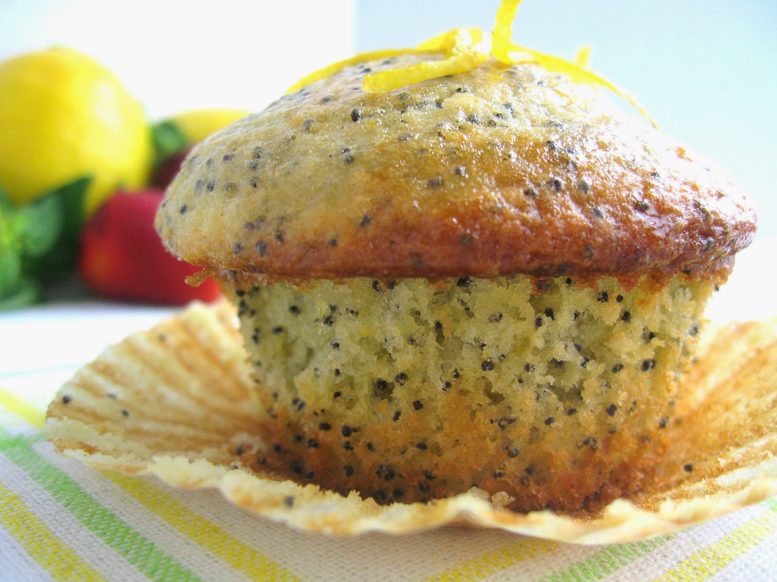 The Domestic Curator: EASY LEMON POPPY SEED MUFFINS
