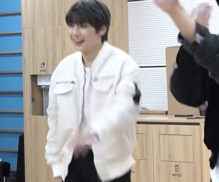 내돌이 소속사 사장을 저격하는 음원을 냈다 (사이다주의) | 인스티즈