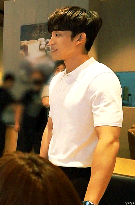 26DAE51B-54AE-4F7A-96A0-1C3987B0894A-104