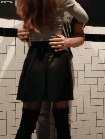 키스할 때 남자들의 손 위치 - 디쁠