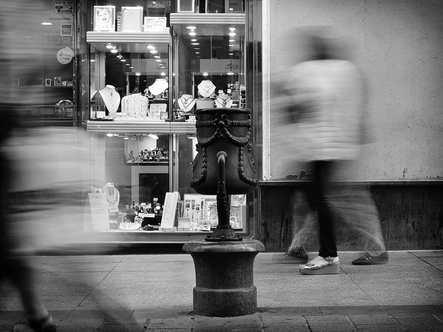Exposición Imágenes y Palabras: Zaragoza en Cuarto Creciente Exposición Imágenes y Palabras: Zaragoza en Cuarto Creciente