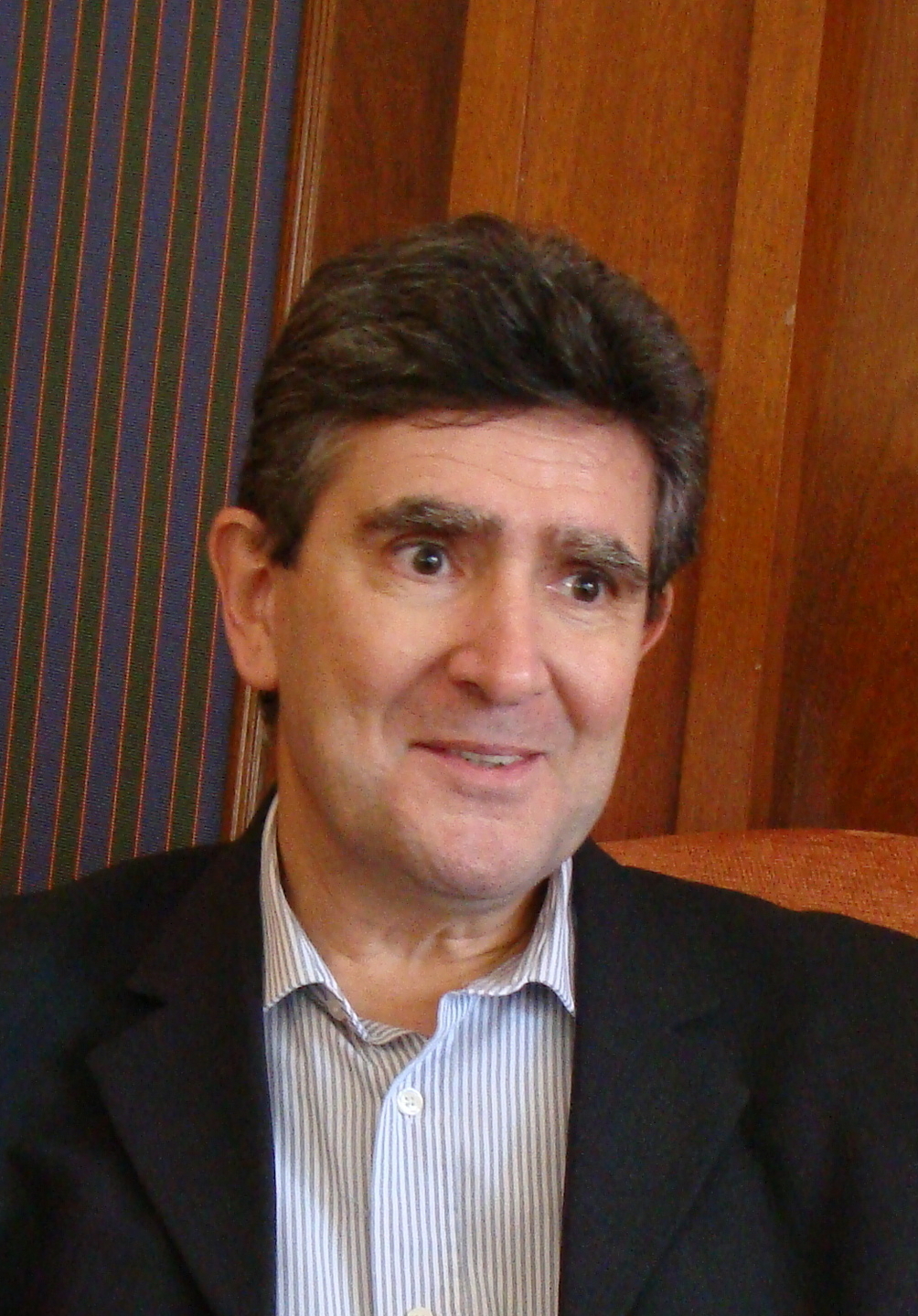 Lecturápolis ENTREVISTA a FERNANDO GARCÍA CALDERÓN (Diario de