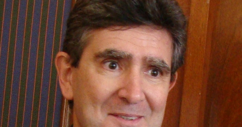 Lecturápolis ENTREVISTA a FERNANDO GARCÍA CALDERÓN (Diario de