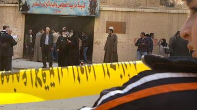 Serangan di Luar Gereja Mesir Menewaskan 9 Orang, Termasuk 8 Orang Kristen Koptik