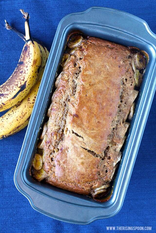 Healthy Banana Bread Recipe (Naturally Sweetened)
