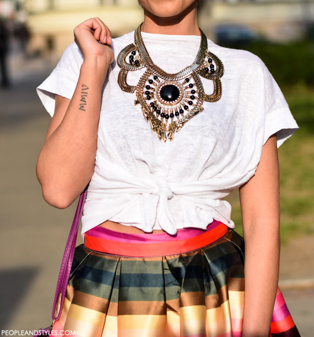 how to wear midi skirt lace up shoes white t-shirt and statement necklace, Sandra Špičić, zagrebačka špica