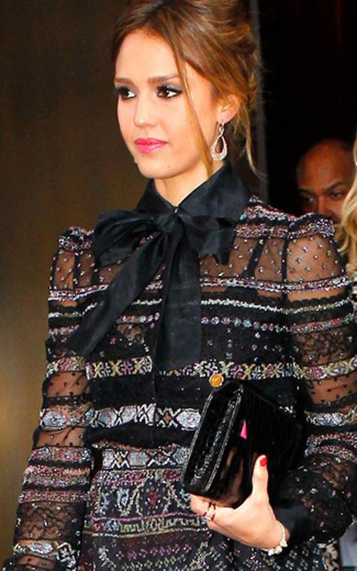 Jessica Alba Hits NYC in Valentino - Hollywood Hot Pics