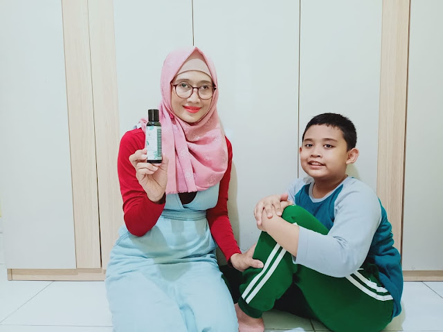 Minyak SW Sumber Waras untuk atasi pegal pada kaki Minyak SW Sumber Waras