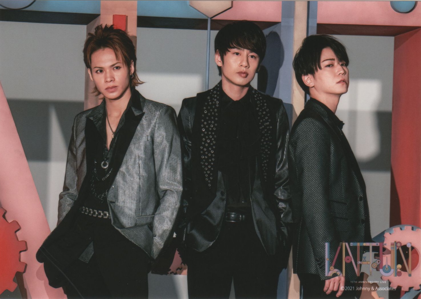 KAT-TUN%2B1.jpg