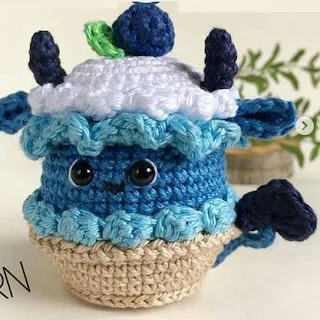 PATRON GRATIS MONSTRUO CUPCAKE AMIGURUMI 45849