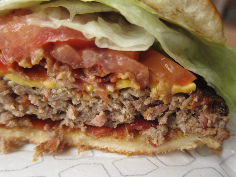 Review Jack in the Box Bacon Insider Burger