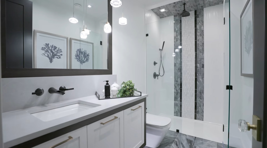 61 Interior Design Photos vs. 6892 Copper Cove Rd, West Vancouver Luxury Home Tour