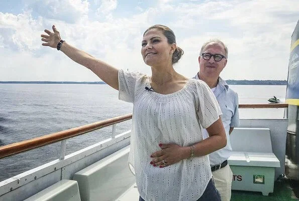 Crown Princess Victoria visited Engesbergs Camping and Stugby in Gävle. Engesbergs Camping is a family campsite