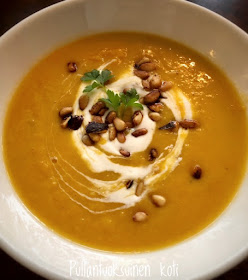 #keitto #kasviskeitto #kasvissosekeitto #vegaaninen #butternutsquash #vedgetablesoup #healtyfood #delicoussoup #trendyfood #healthylifestyle #eatwell #takecarefoyourself #vegan #recipe