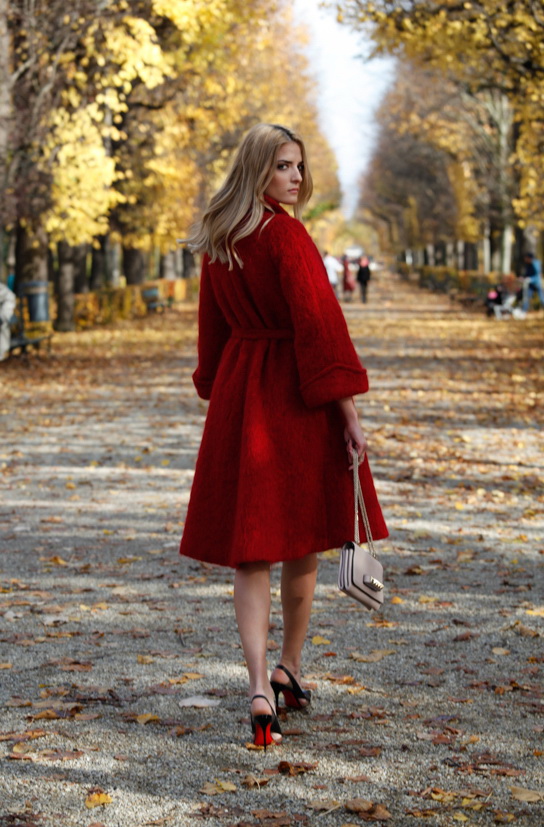 The Winter Red Coat / geeks fashion