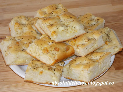 FOCACCIA CU CASCAVAL