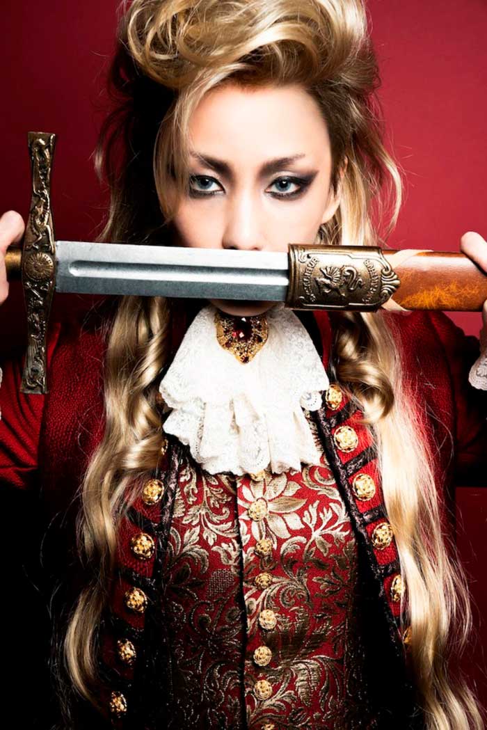 EL ARTE DE SHIN'ICHI SAKAMOTO EN EL MUSICAL DE "INNOCENT" Hikari No Hana